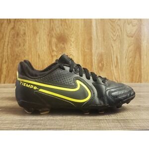 Nike Tiempo Legend 9 Club FG Soccer Cleats Youth Size 1.5Y Black